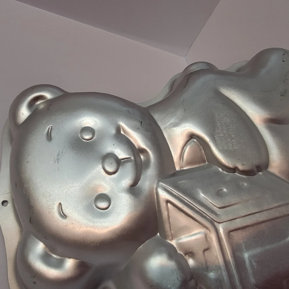 Wilton Cake Pan 1995 2105 - 8257 Teddy BEAR WITH BLOCK 1st Birthday Mold